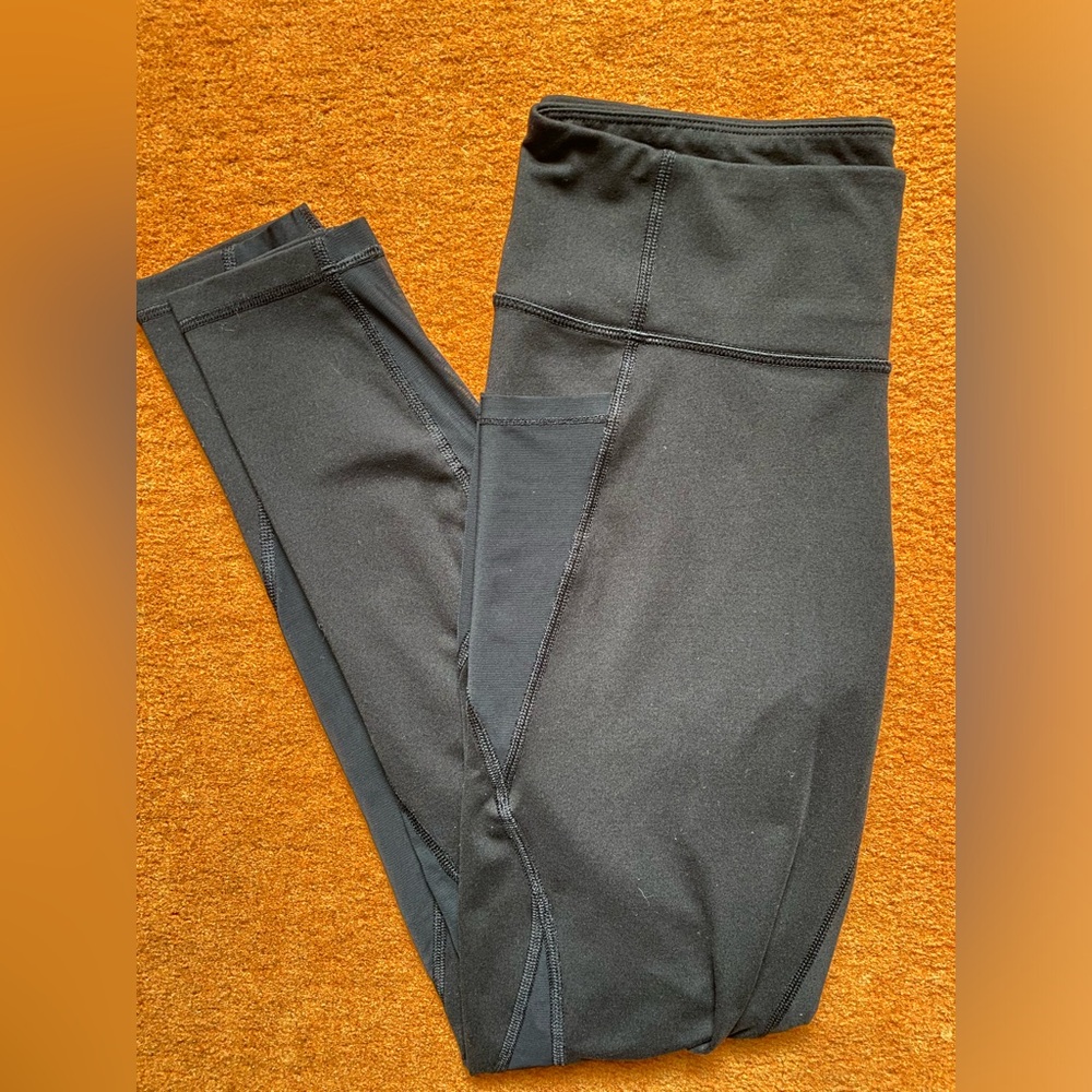 EUC Old Navy Elevate Go Dry Leggings
